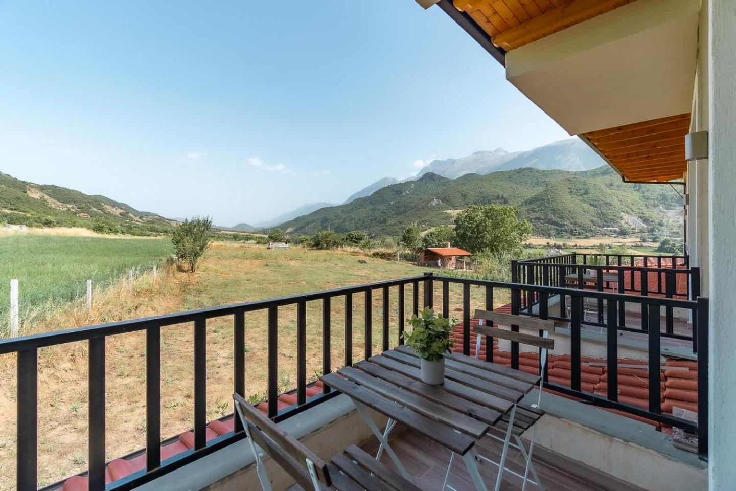 Bujtina Lumo & Pool Përmet Exterior foto