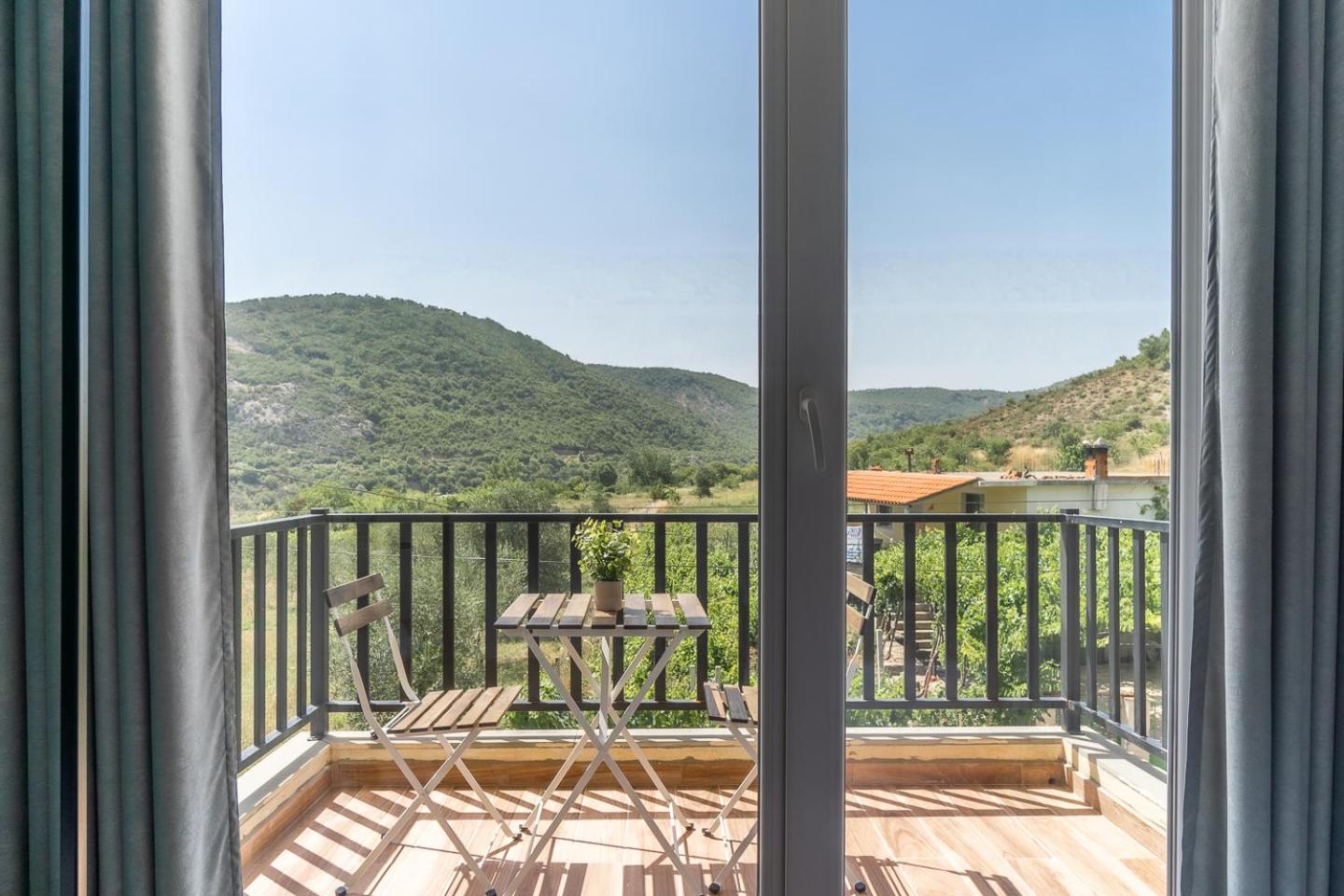 Bujtina Lumo & Pool Përmet Exterior foto